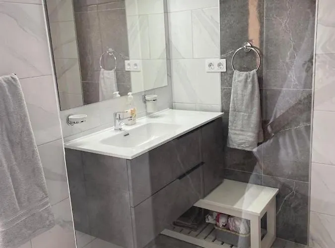 Esquinzo Pool & Апартаменты *