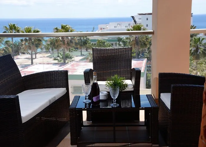 Апартаменты Esquinzo Pool & *